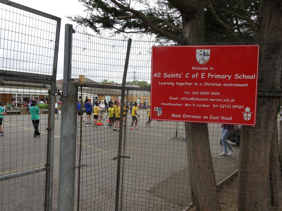 Brandi ir laiminga visuomenė nėra kuriama gatvėje